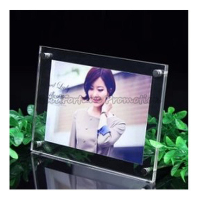 Buy High Transparency Custom Acrylic Photo Frame Desk Wedding With Elegant Design online manufacture