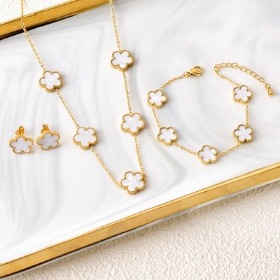 Mua Popular Clover Bracelet 18K Gold Set Stainless Steel White Earrings Necklace Bracelet Four Leaf Clover Jewelry Set sản xuất trực tuyến
