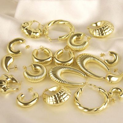 comprar Ventas calientes Reloj de pulsera para mujeres Reloj de pulsera para damas Con conjunto de pulsera Reloj de pulsera de diamante Cuarzo Reloj de pulsera Set de regalo de Navidad Fabricación en línea