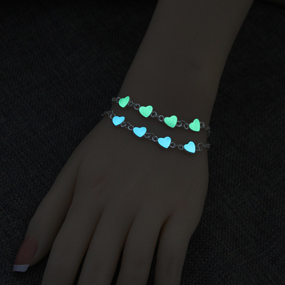 acheter NB080Glow in the Dark Luminous Couple Bracelets Glowing Bangle Chic Heart Charm Bracelet for Women Silver Jewelry fabrication en ligne