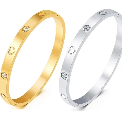 Hot Sell Waterproof Heart Bracelet Stainless Steel 18K Gold Plated Clover Moissanite Heart Bangle Bracelet