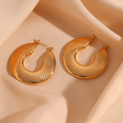 Hollow Personality Earrings Fashion Trend Stainless Steel Carved Ring Earrings Anti-allergy Women Trend